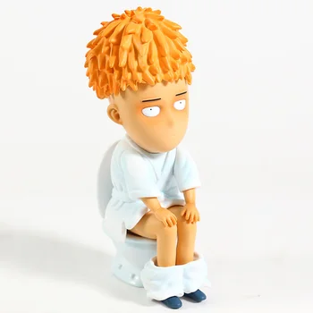 Un Om Pumn Saitama Sensei Așezat pe Toaletă din PVC Figura de Colectie Model de Jucărie